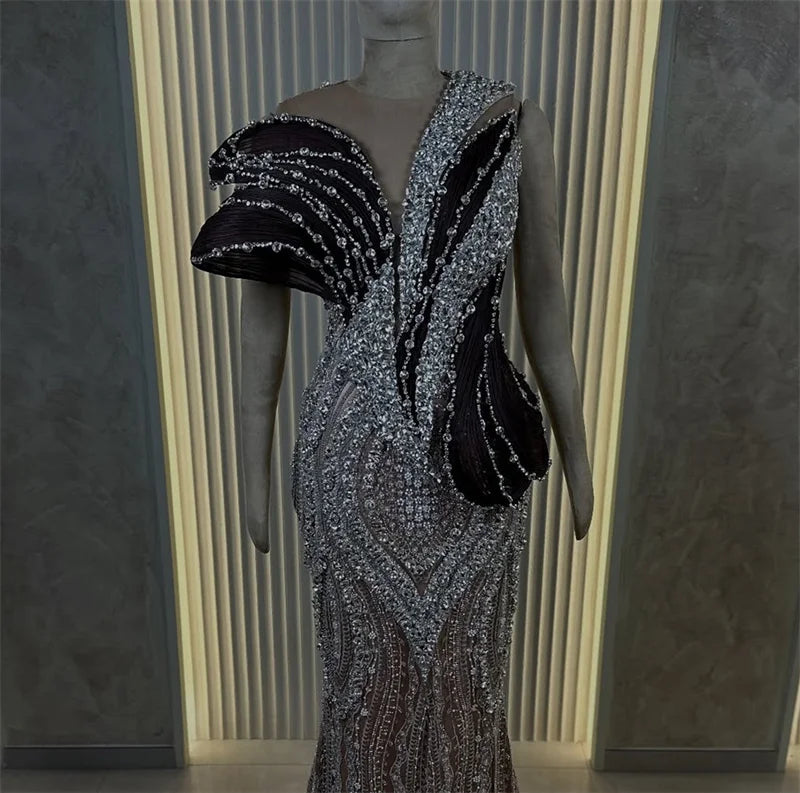 2026 Customized Luxury Beaded Mermaid Wedding Dresses Stunning Crystal Dubai Woman Formal Party Dress Evening Robe de Mariee